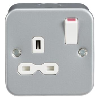 Metal Clad 13A 1G DP Switched Socket - MR7000