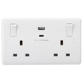 White 13A Double USB Socket - Type A & C - 4.8a Shared