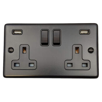 Matt Black Double Socket - With 2 USB Ports