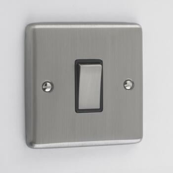 Windsor Brushed Chrome Single Intermediate 3 Way Switch - With Black Interior