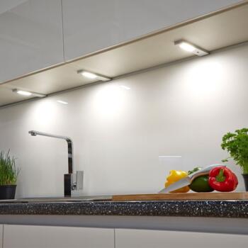 Quadra LED Under Cabinet Light With Sensor - Cool white single light with sensor